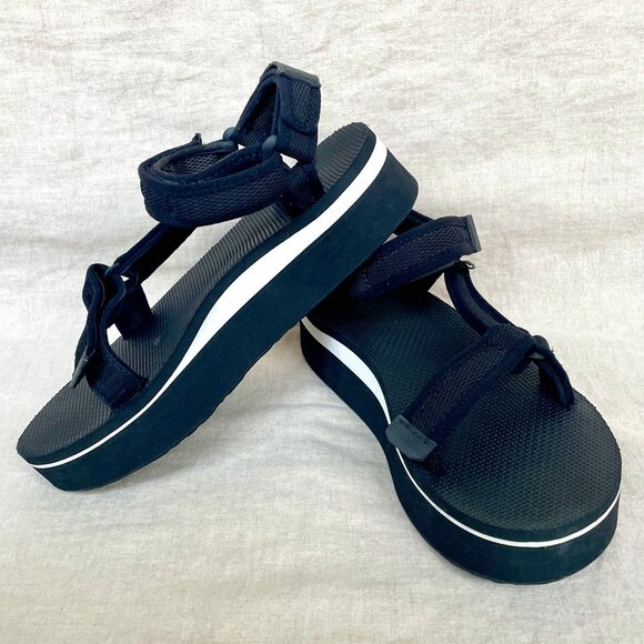 Teva Shoes - SOLD - Teva Women's “Flatform” Universal Mesh Sandals | Black | Size 8
